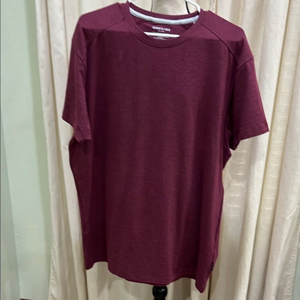 Men's Burgundy T-Shirt